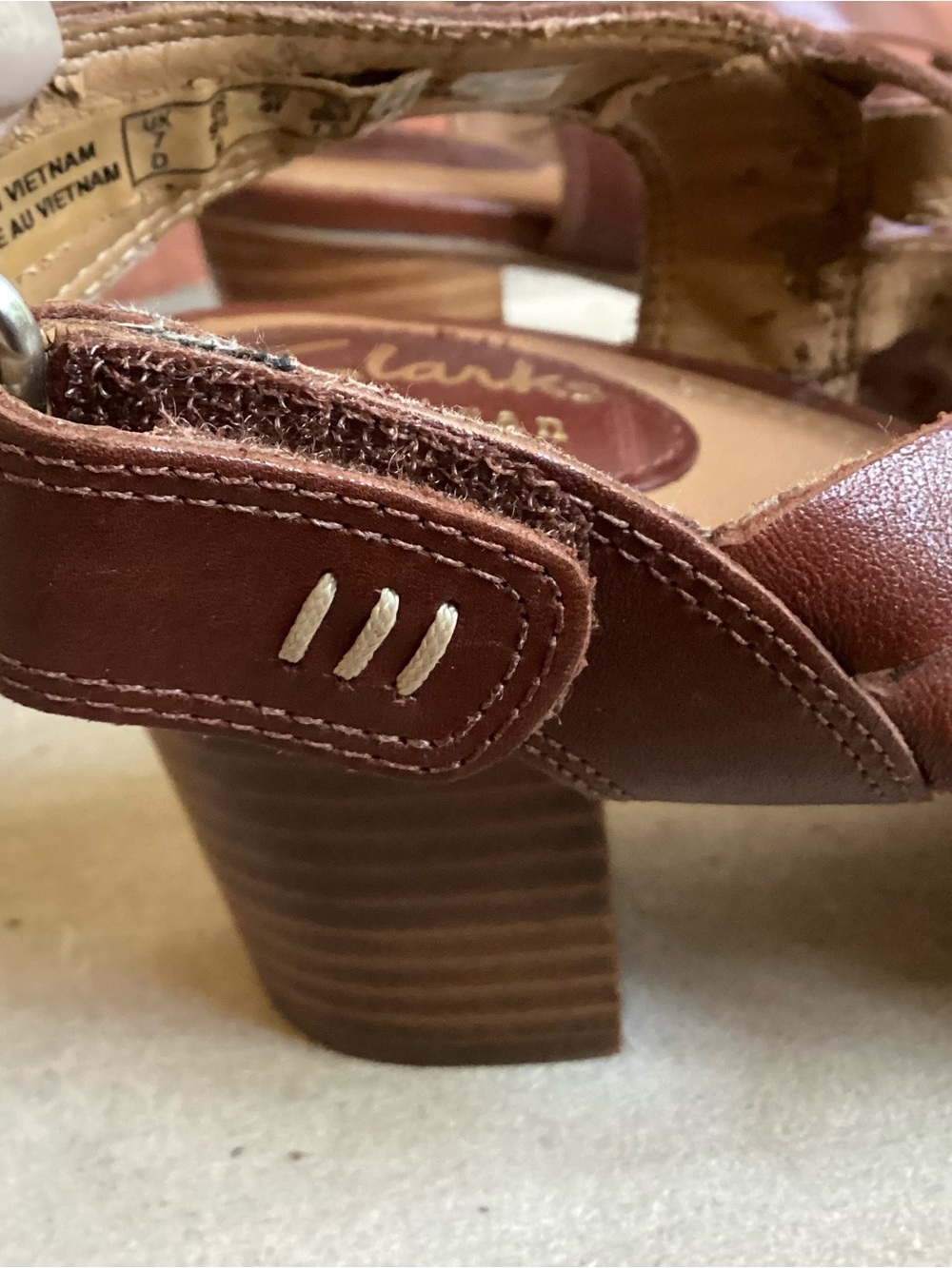 Clarks Artisan Ralene Woven Leather Block Heel Sandal Brown size 9.5 - Picture 9 of 11